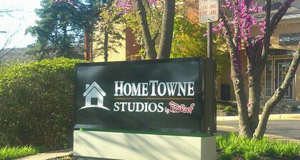 HomeTowne Studios by Red Roof Chantilly