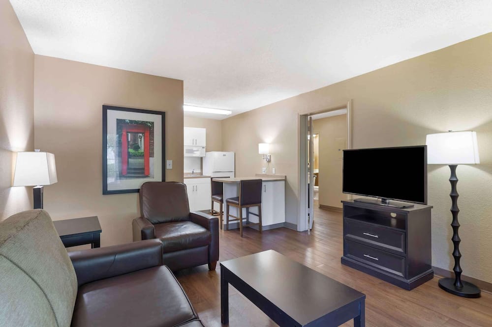 Extended Stay America Select Suites - Jacksonville - Southside