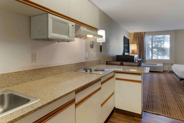 مكتب ومكواة/لوح كي وواي فاي مجانًا وملاءات أسرّة