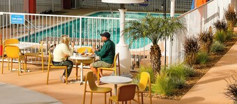 Hotel Del Sol