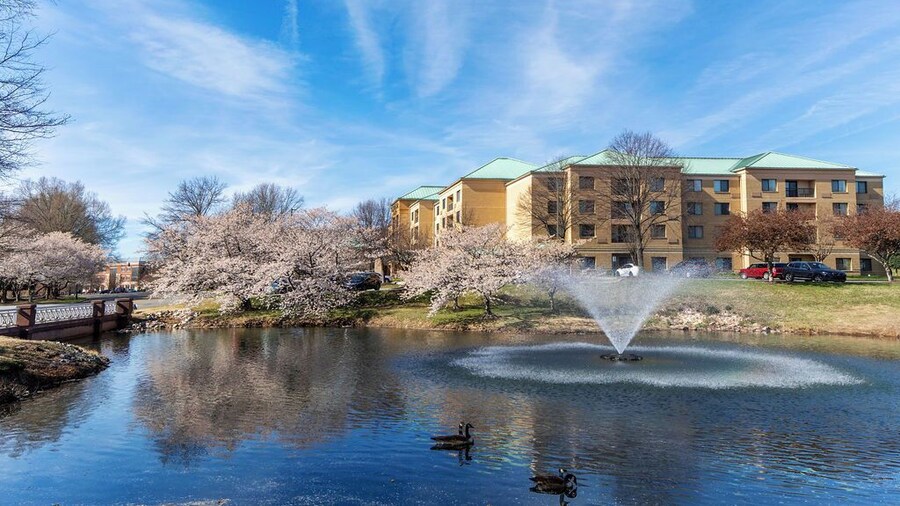 Courtyard by Marriott Richmond Northwest