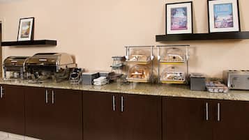 Free daily continental breakfast