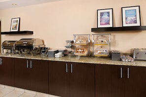Free daily continental breakfast