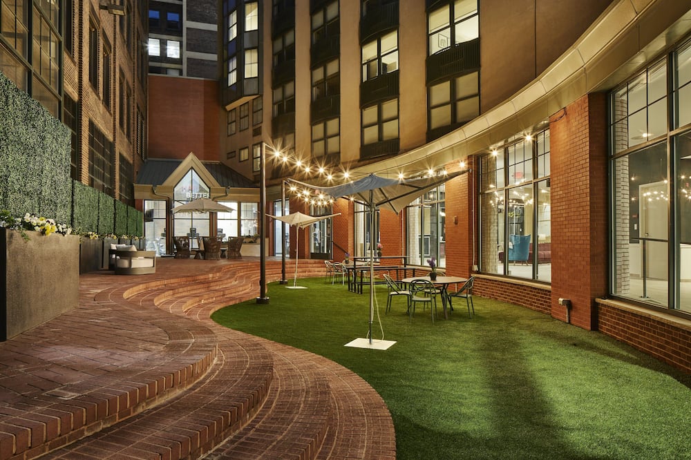 Hotel Indigo Cleveland Downtown by IHG