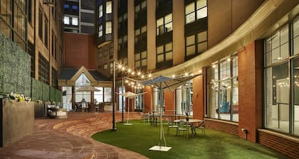 Hotel Indigo Cleveland Downtown by IHG