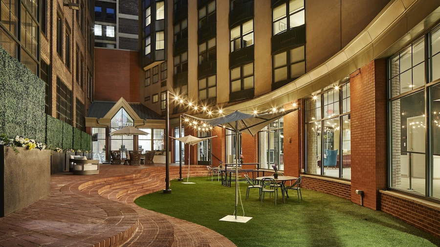 Hotel Indigo Cleveland Downtown by IHG