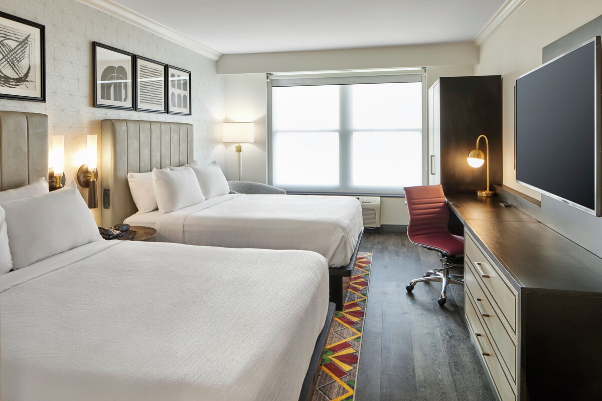 Egyptian cotton sheets, premium bedding, pillowtop beds, in-room safe