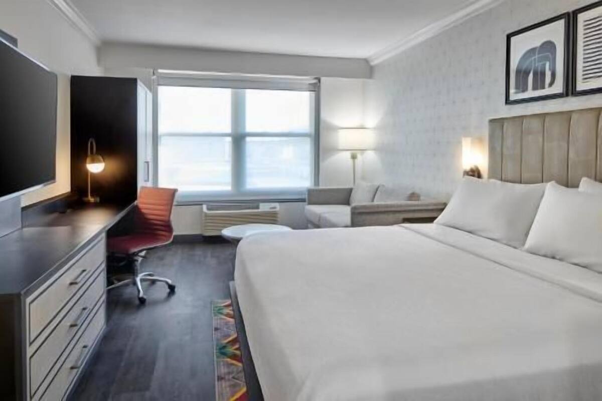 In-room safe, desk, laptop workspace, blackout drapes