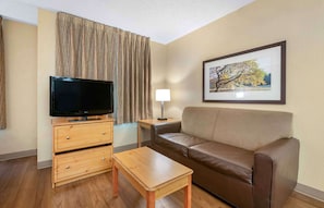 Studio Deluxe, 1 très grand lit et 1 canapé-lit, non-fumeur | Bureau, accès au Wi-Fi (inclus), literie fournie