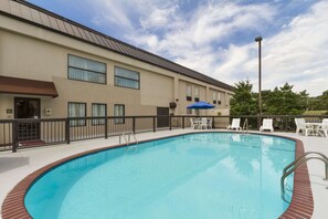 Outdoor pool, open 9 AM to 10 PM, pool umbrellas, sun loungers
