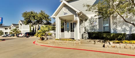 Entrée de l’hébergement