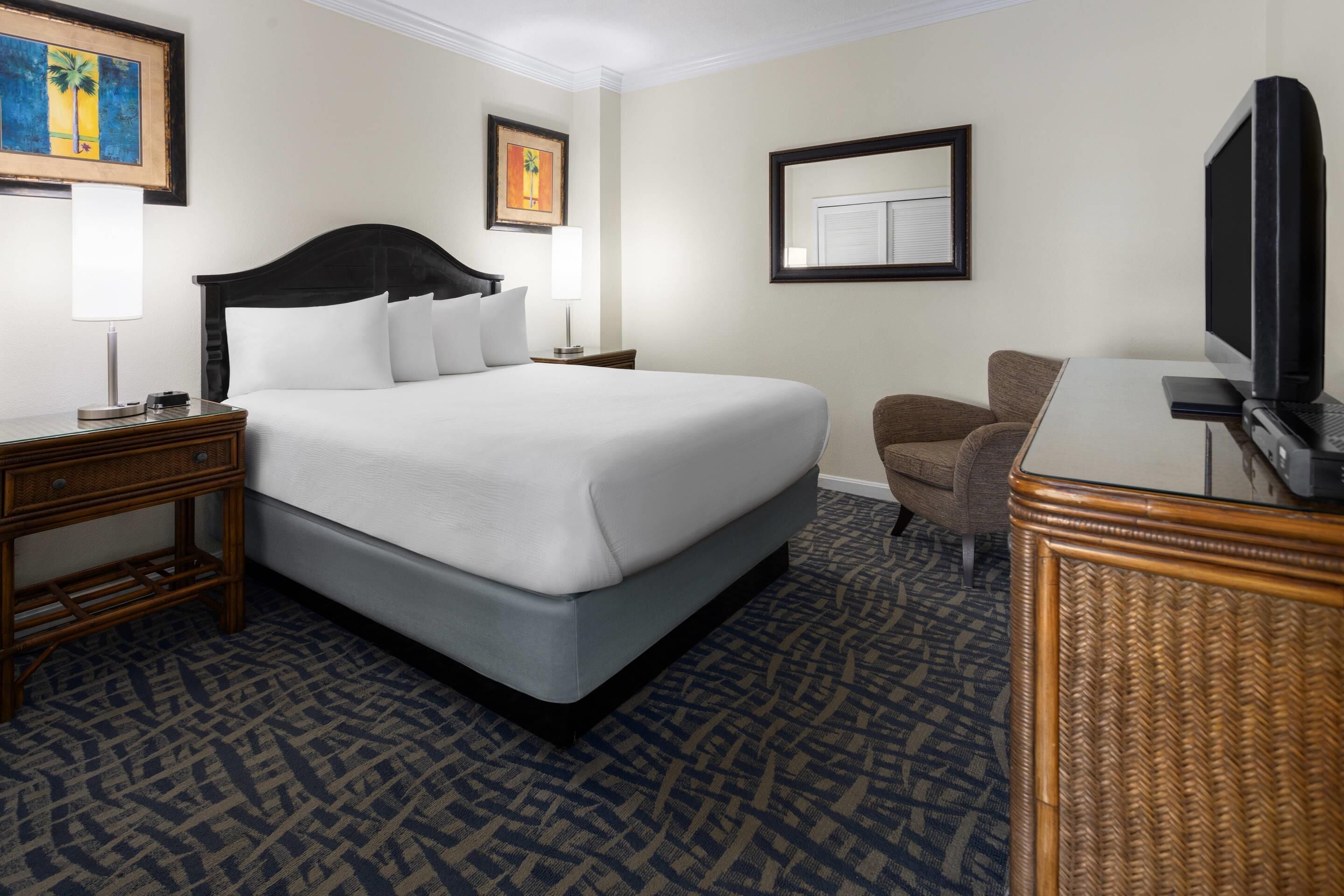 Chambre, 1 chambre (Queen) | Décor unique, ameublement unique, fer et planche à repasser