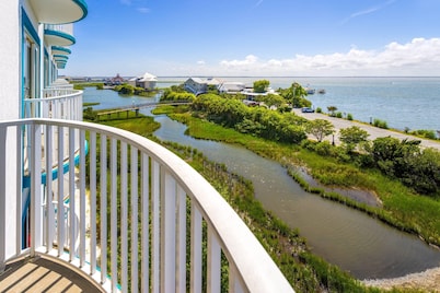 Coconut Malorie Resort Ocean City, an Ascend Collection Hotel