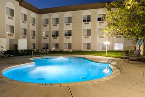 Seasonal outdoor pool