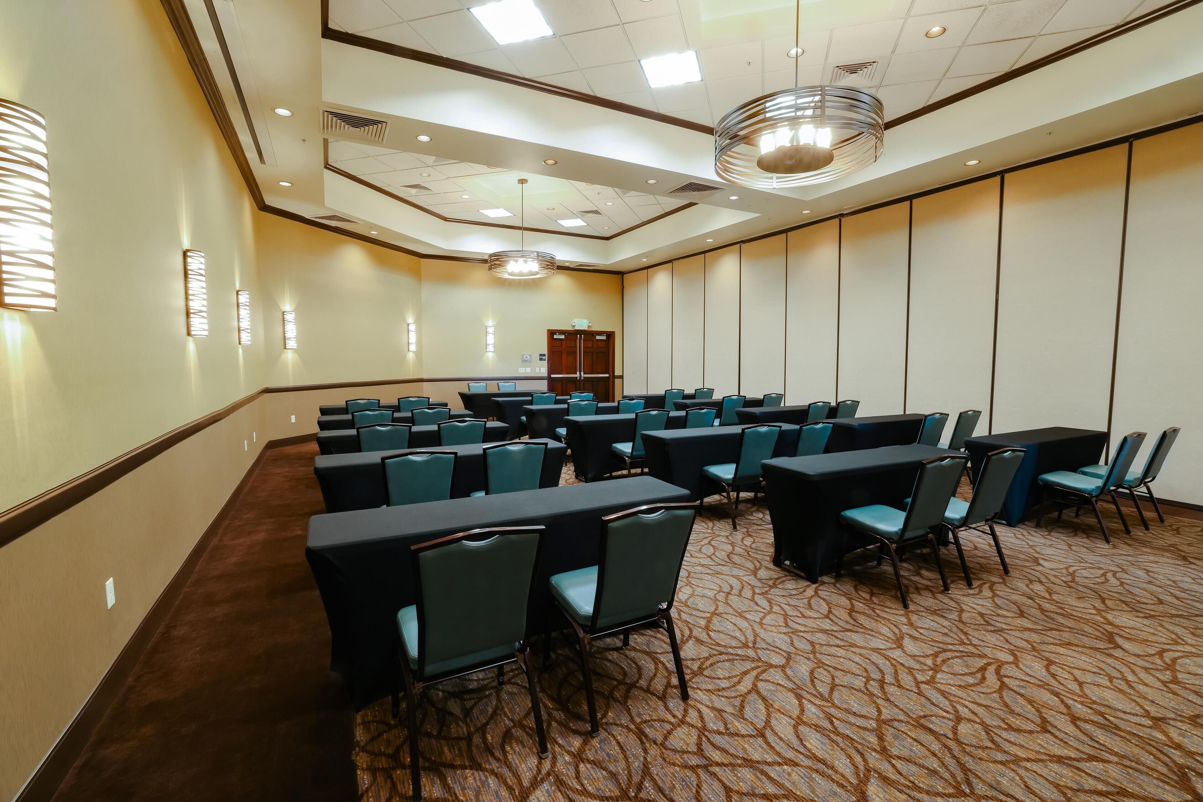 Photo - Hampton Inn & Suites Salt Lake City Airport