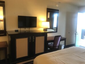 客房, 多張床 | 高級寢具、書桌、熨斗/熨衣板、免費無線上網