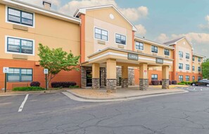Exterior - Extended Stay America Select Suites - Charlotte - Tyvola Rd. (Charlotte)