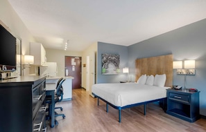 Desk, free WiFi - Extended Stay America Select Suites - Charlotte - Tyvola Rd. (Charlotte)