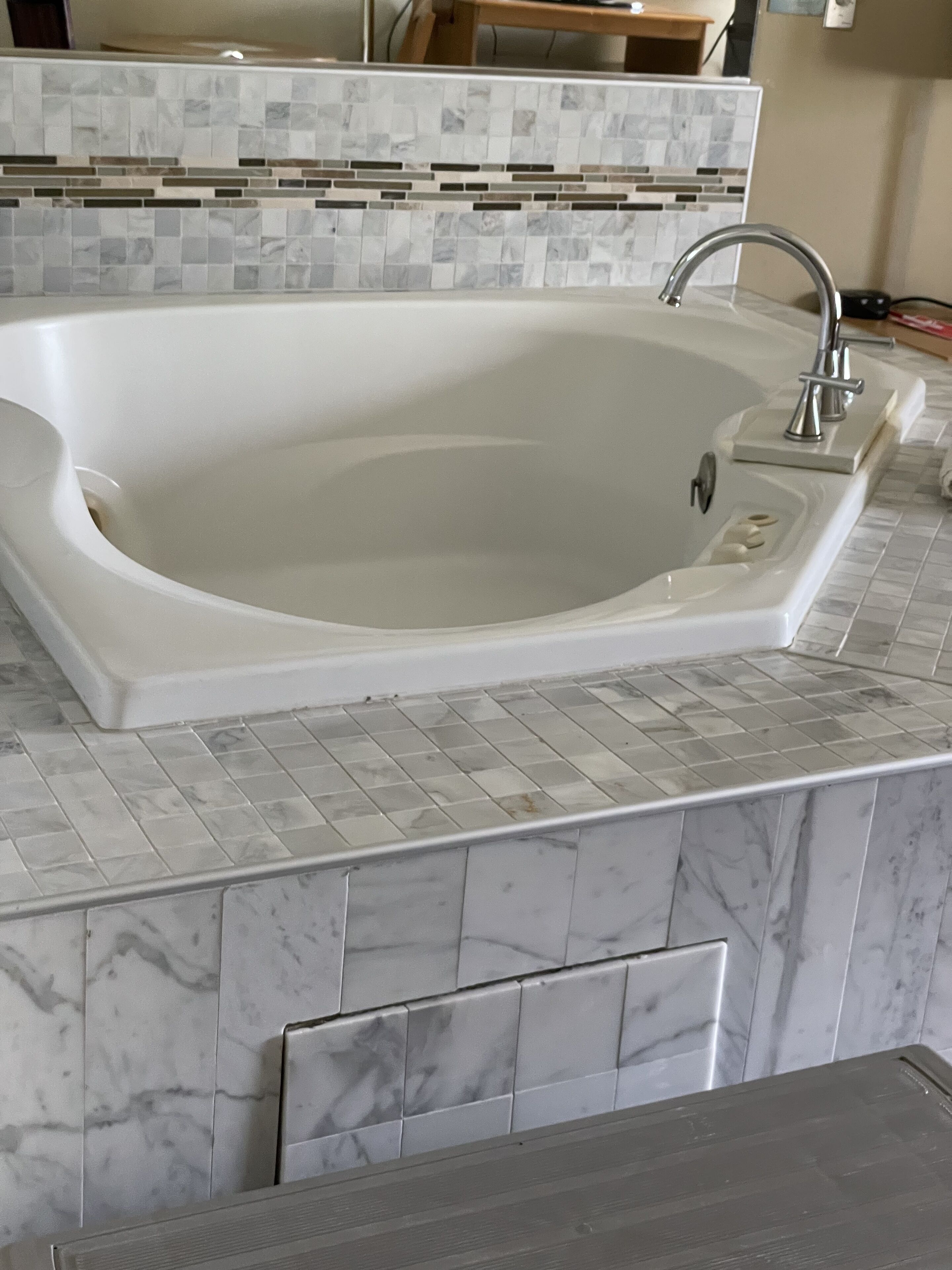 standard room, 1 king bed, non smoking, jetted tub | private spa tub