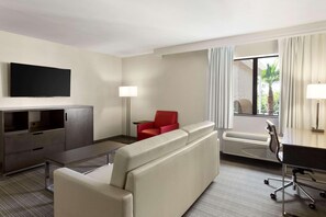 Premium bedding, in-room safe, desk, iron/ironing board