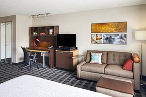 1 habitación, ropa de cama de alta calidad y escritorio 