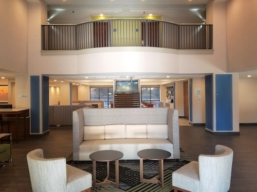 Holiday Inn Express Columbia NE - Fort Jackson by IHG
