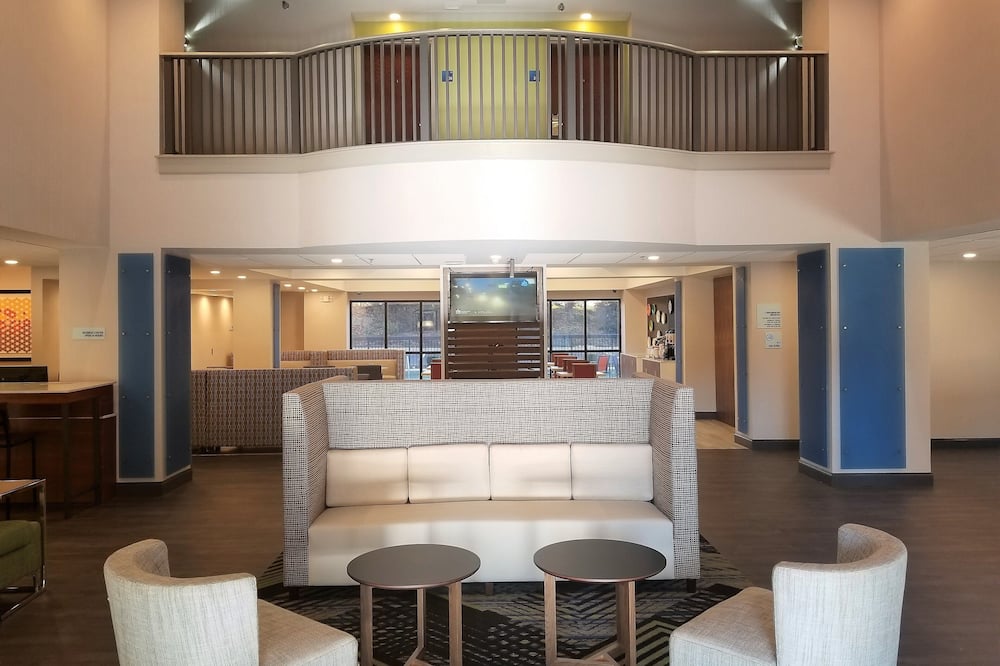 Holiday Inn Express Columbia NE - Fort Jackson by IHG