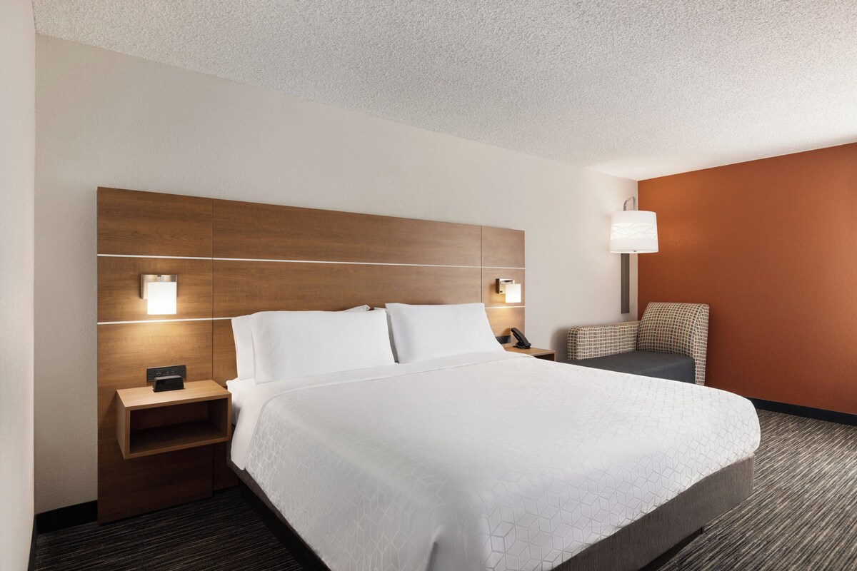 In-room safe, desk, blackout curtains, iron/ironing board