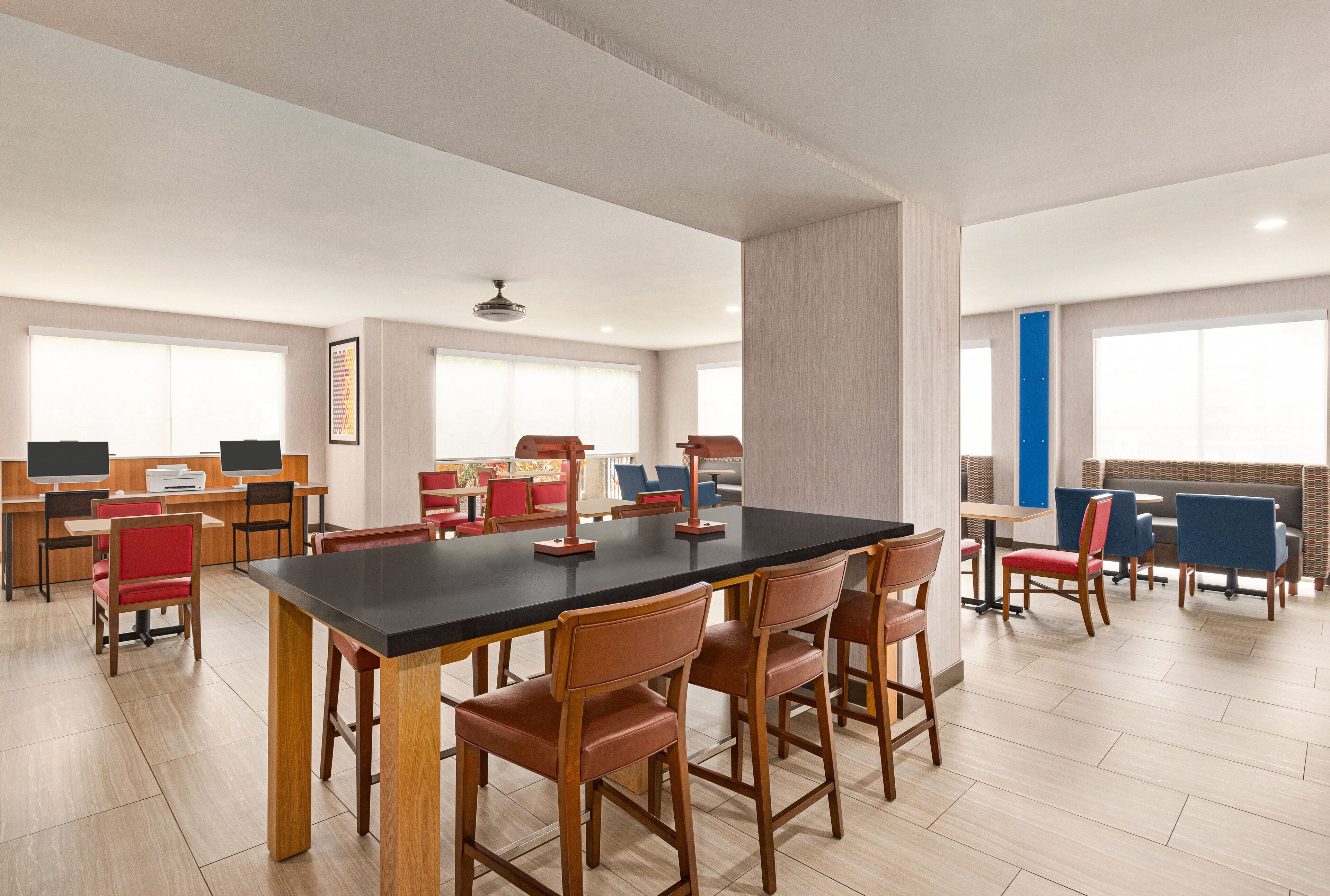 含每日全套早餐