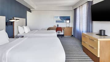 Pillowtop beds, in-room safe, desk, blackout drapes