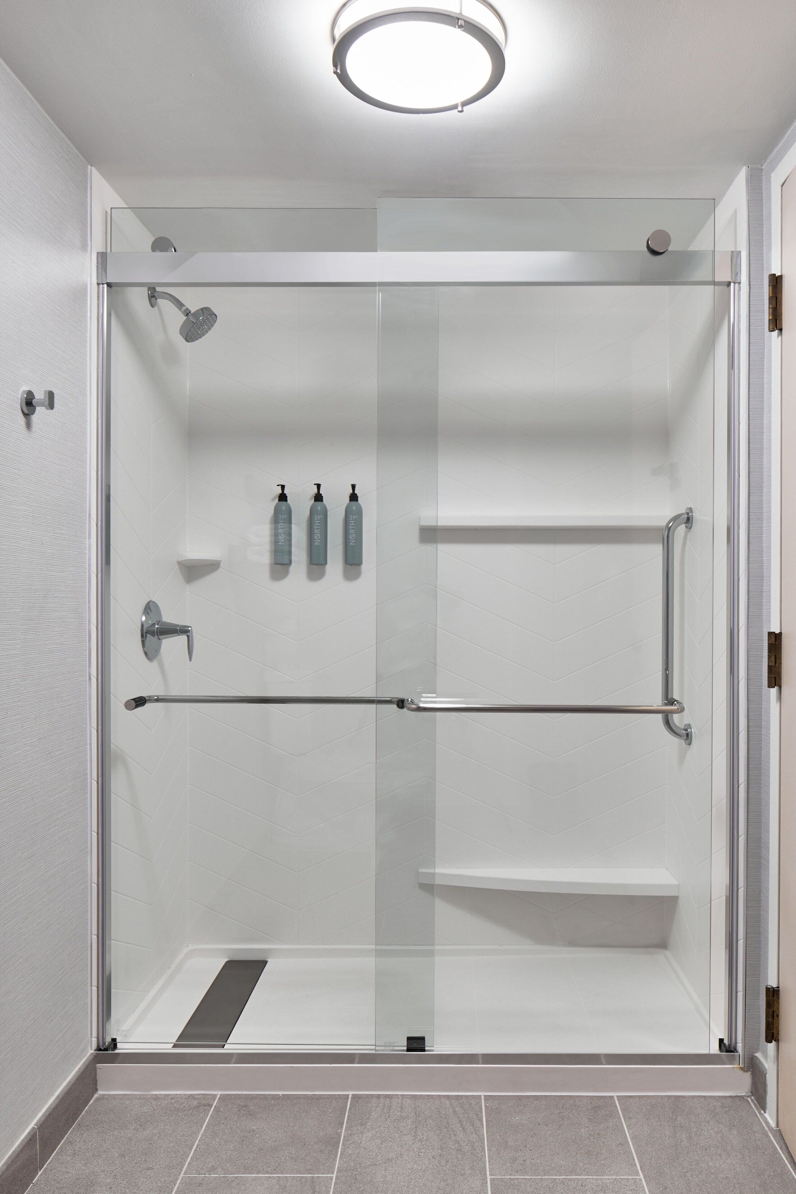 combined shower/bathtub, free toiletries, hair dryer, towels