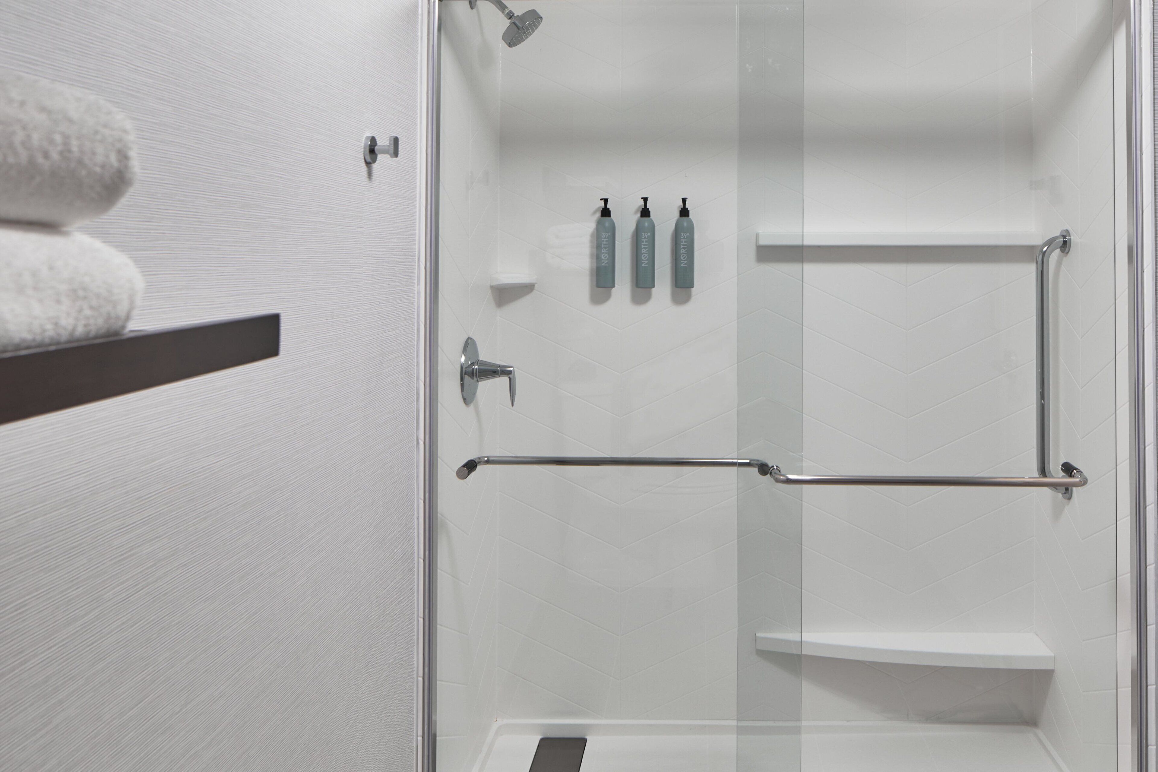 combined shower/bathtub, free toiletries, hair dryer, towels