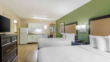 Desk, laptop workspace, iron/ironing board, free WiFi