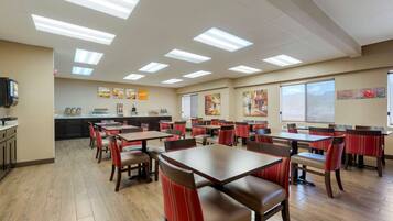 Desayuno completo incluido todos los días