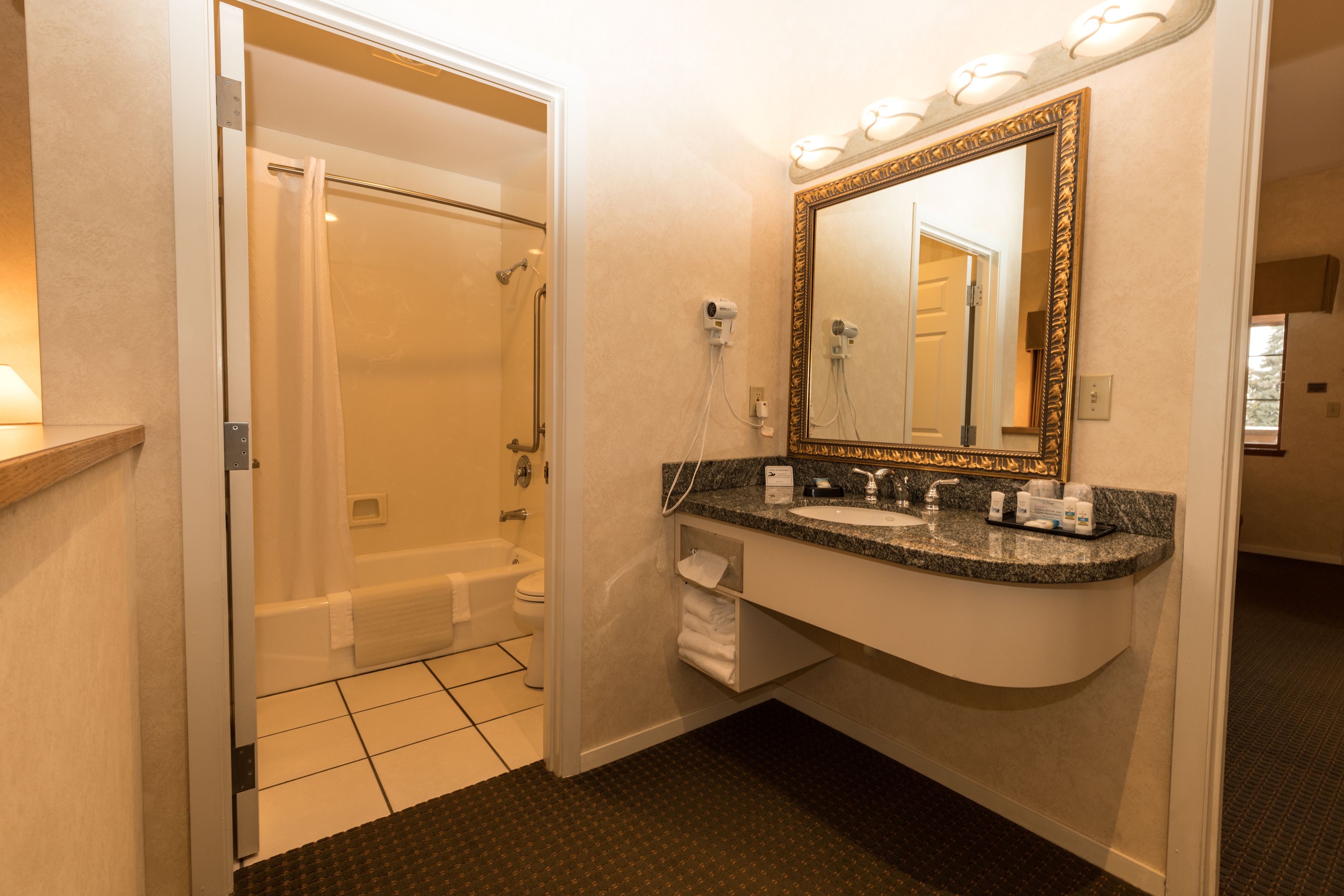 free toiletries, towels