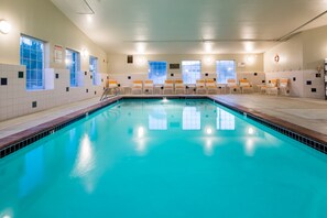 Indoor pool - La Quinta Inn & Suites by Wyndham Spokane Valley (Spokane Valley)