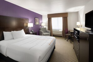 Room, 1 Queen Bed, Non Smoking | Premium bedding, pillow-top beds, laptop workspace, blackout curtains - La Quinta Inn & Suites by Wyndham Spokane Valley (Spokane Valley)