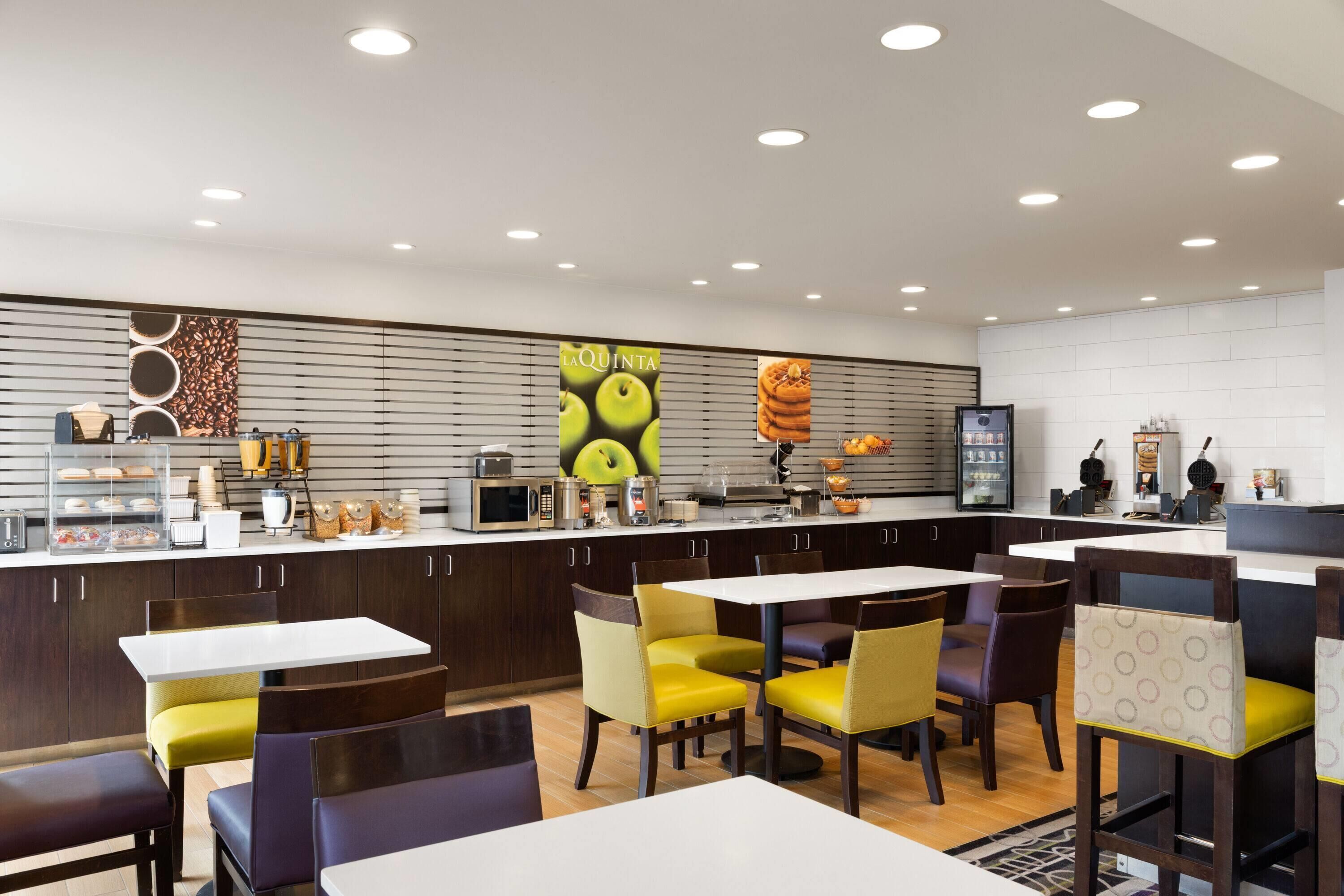 Tägliches inbegriffenes Frühstücksbuffet