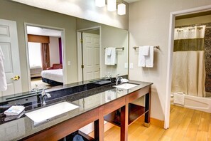 Suite, 1 Bedroom, Non Smoking (1 King Bed) | Bathroom sink - La Quinta Inn & Suites by Wyndham Spokane Valley (Spokane Valley)