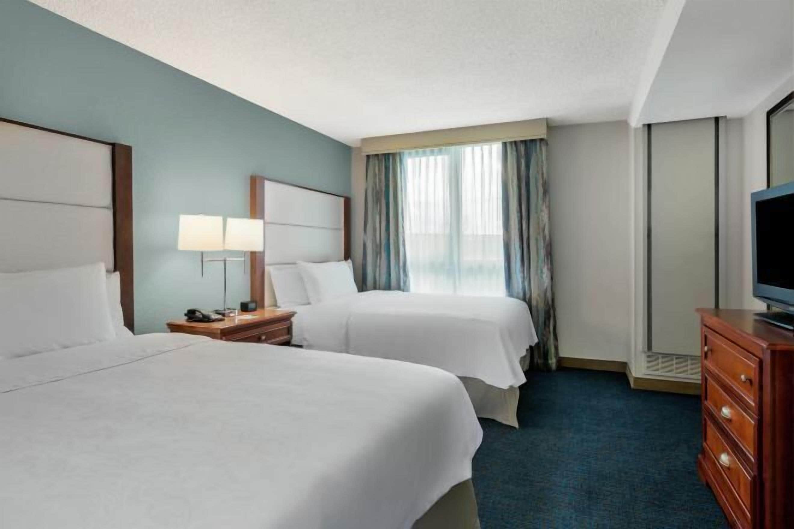 Schreibtisch, Bügeleisen/Bügelbrett, kostenloses WLAN, Bettwäsche