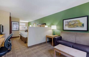 Superior Studio, 1 King Bed, Non Smoking | Desk, iron/ironing board, free WiFi, bed sheets - Extended Stay America Suites Washington DC Fairfax Fair Oaks (Fairfax)