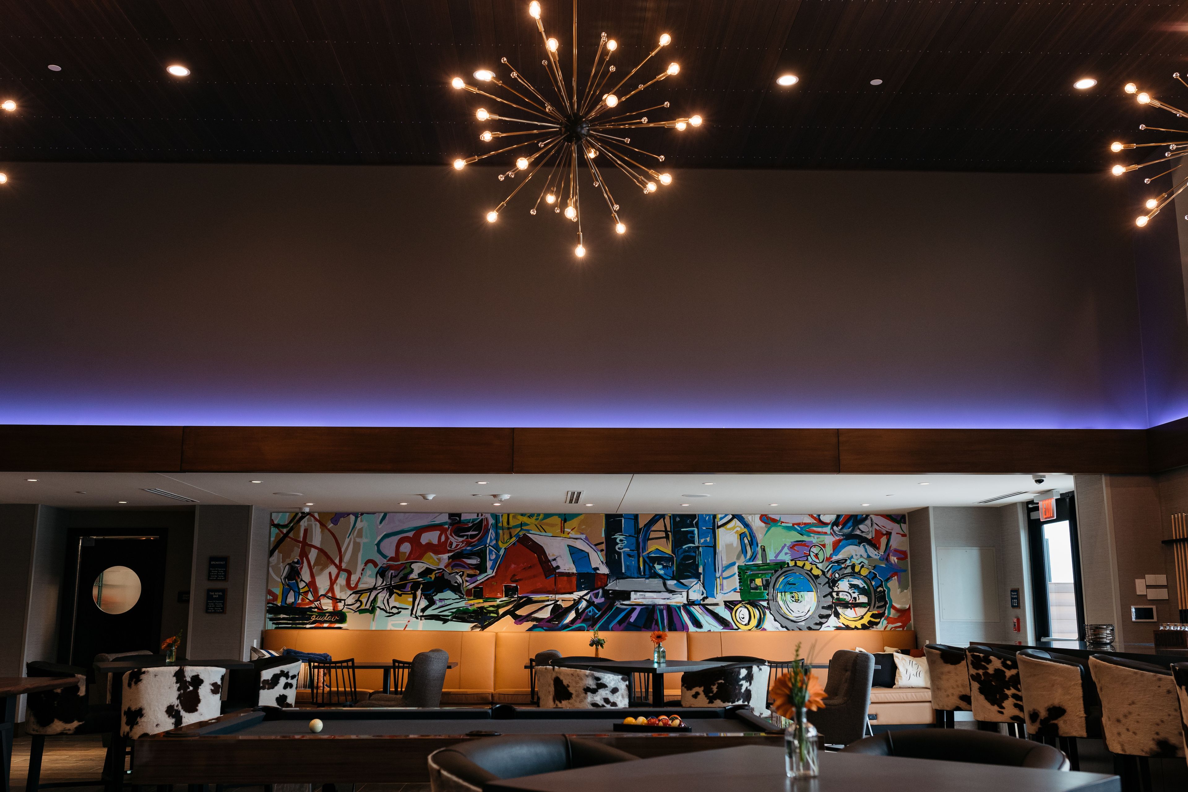 breakfast, lunch, dinner served; american cuisine