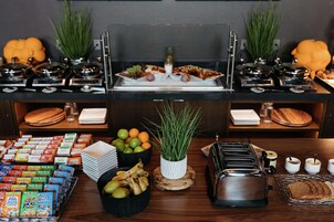 Desayuno completo todos los días (con cargo)