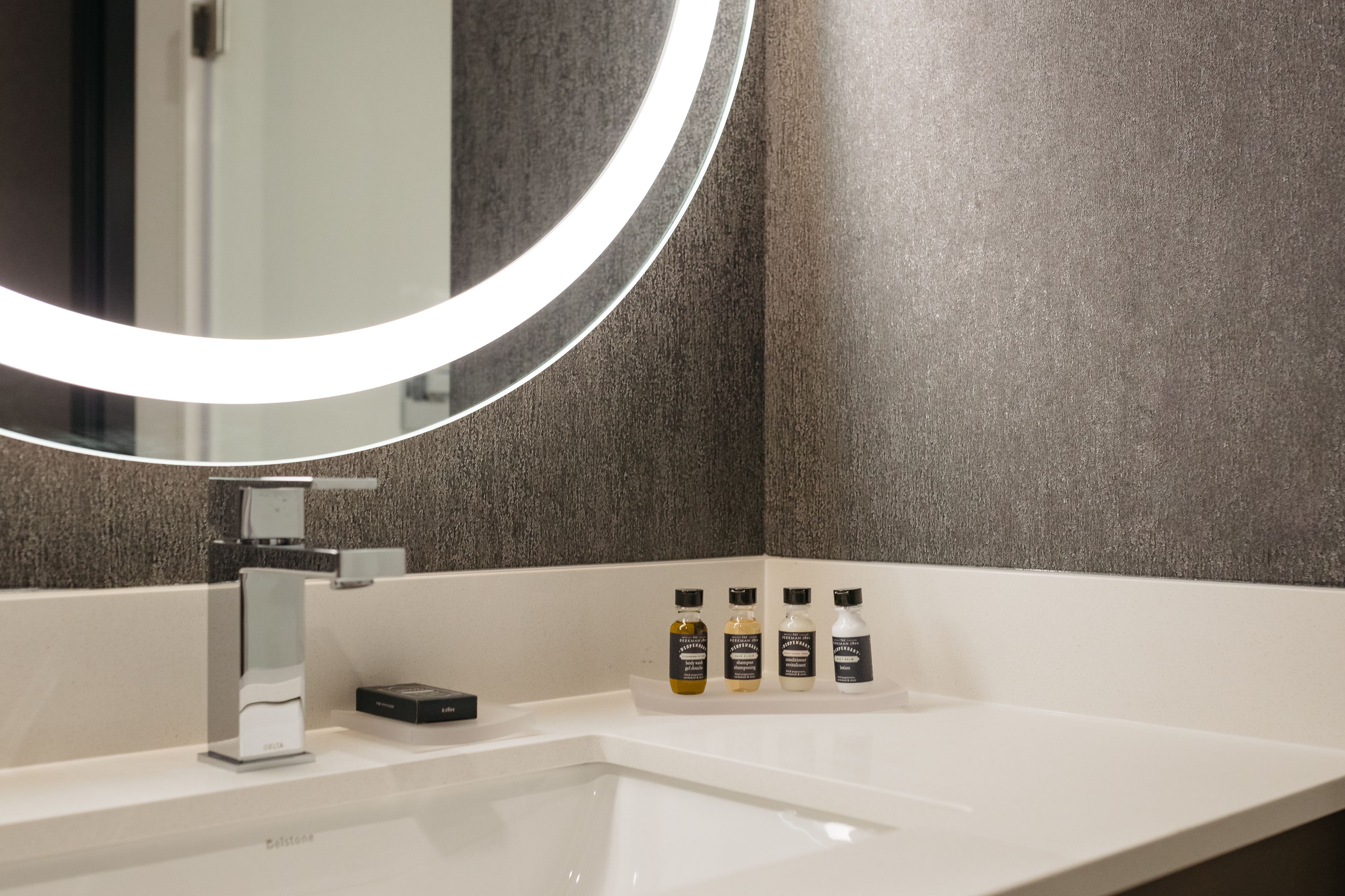 studio suite, 2 queen beds, corner | bathroom | free toiletries, hair dryer, bathrobes, slippers