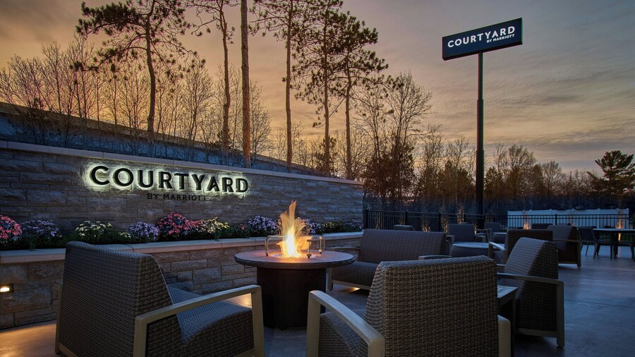 Courtyard by Marriott Wausau