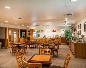 Free daily continental breakfast