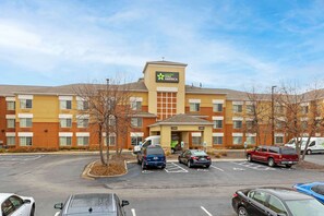 Exterior - Extended Stay America Select Suites - St. Louis - Airport - Central (Bridgeton)