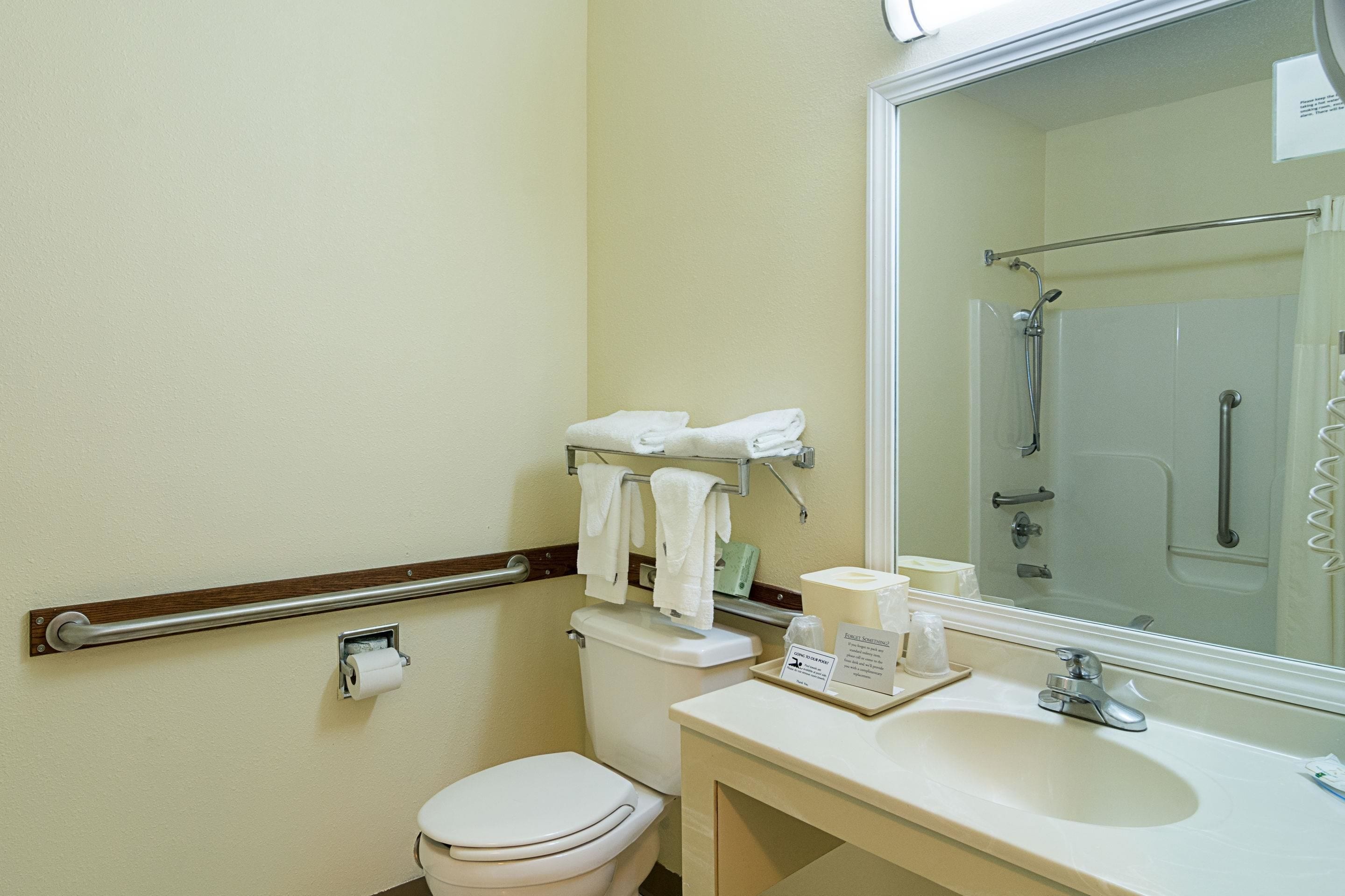 Photo - Quality Inn & Suites Harvey - Chicago Southland