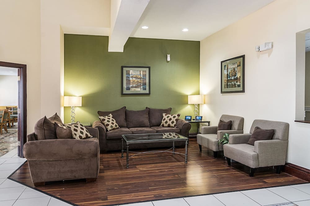Quality Inn & Suites Harvey - Chicago Southland