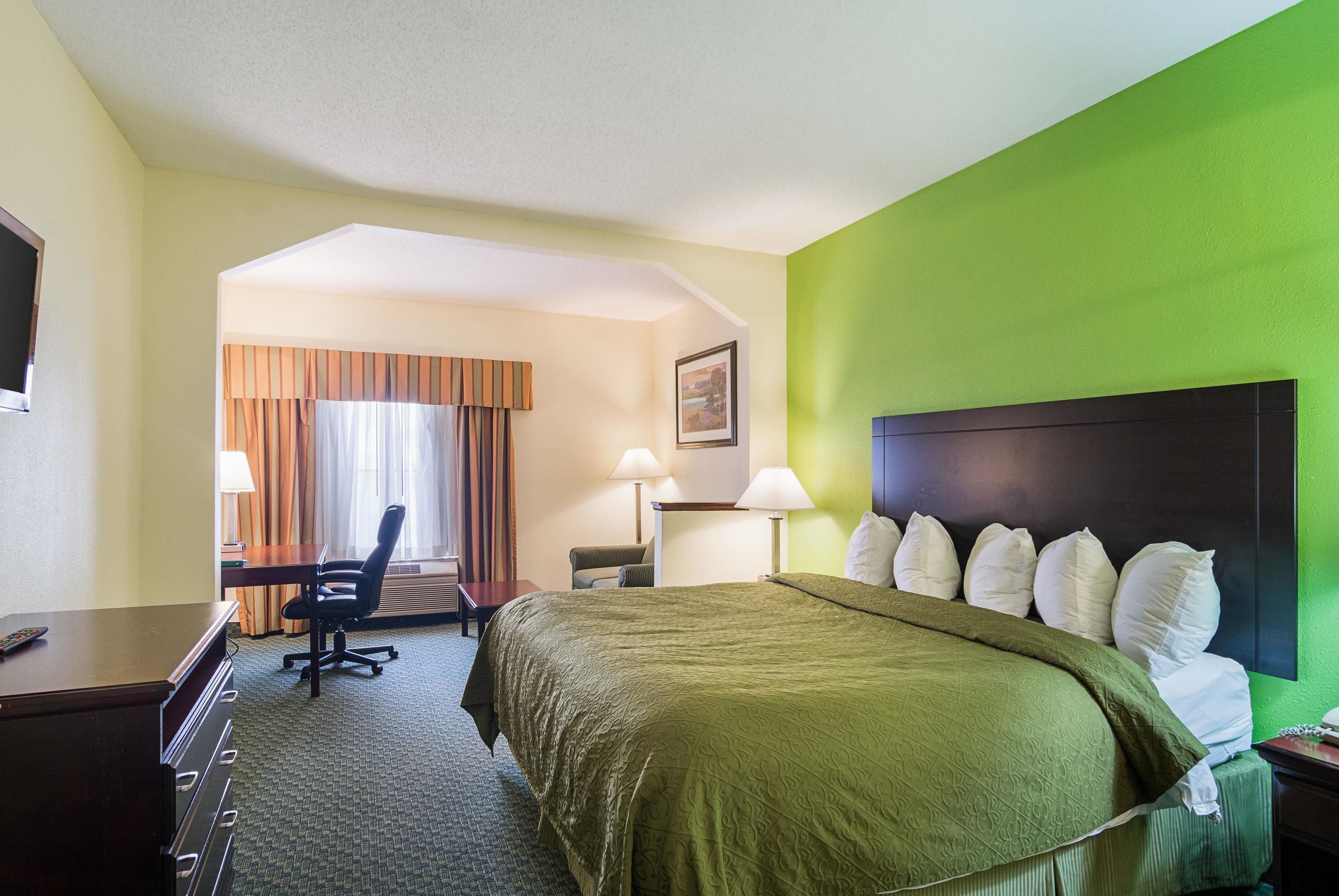 Photo - Quality Inn & Suites Harvey - Chicago Southland